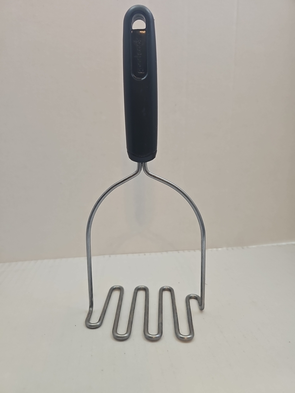 Black Handle Stainless Steel Potato Masher